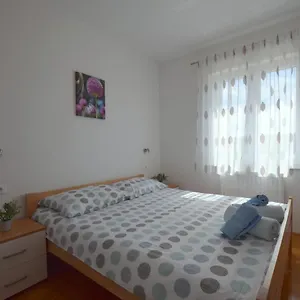  Apartment Baran